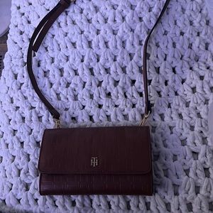 Tommy Hilfiger Cross Body Purse